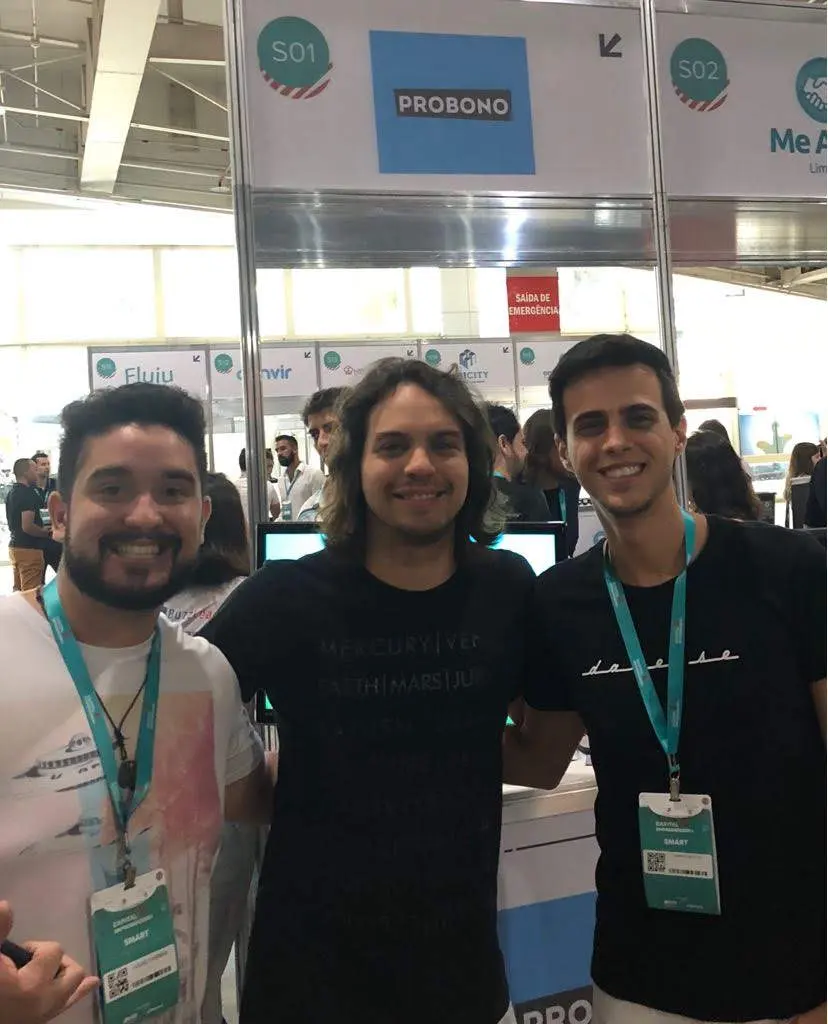 Networking em feira de startups